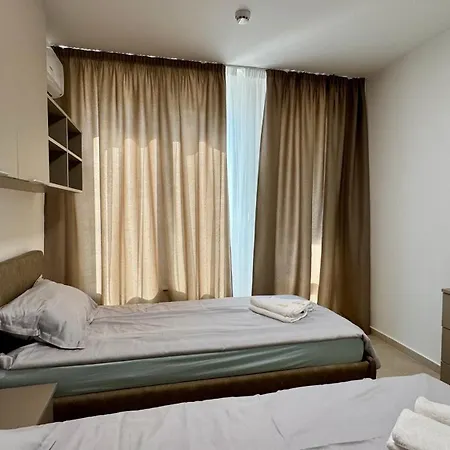 Emperium 1 Apartment