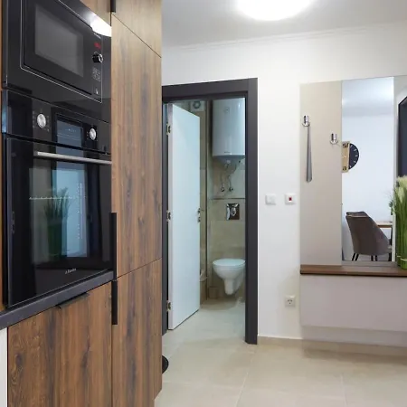 Emperium 1 - Polarstar Real Estate Apartment *